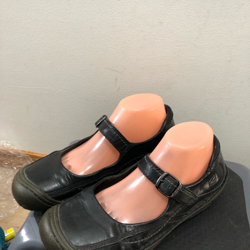 Keen Women’s Black Leather Mary Jane Ballet Style Shoes Sz 10 - Picture 3 of 16